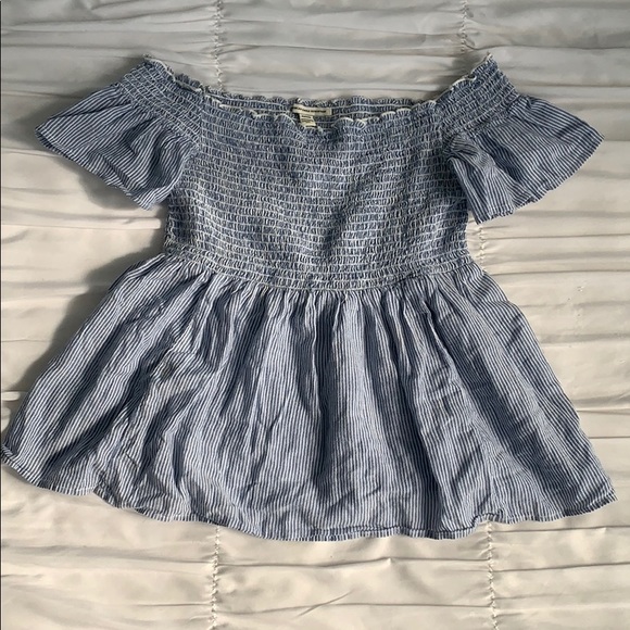 American Eagle Outfitters Tops - American Eagle Off-the-shoulder Peplum Elastic Top